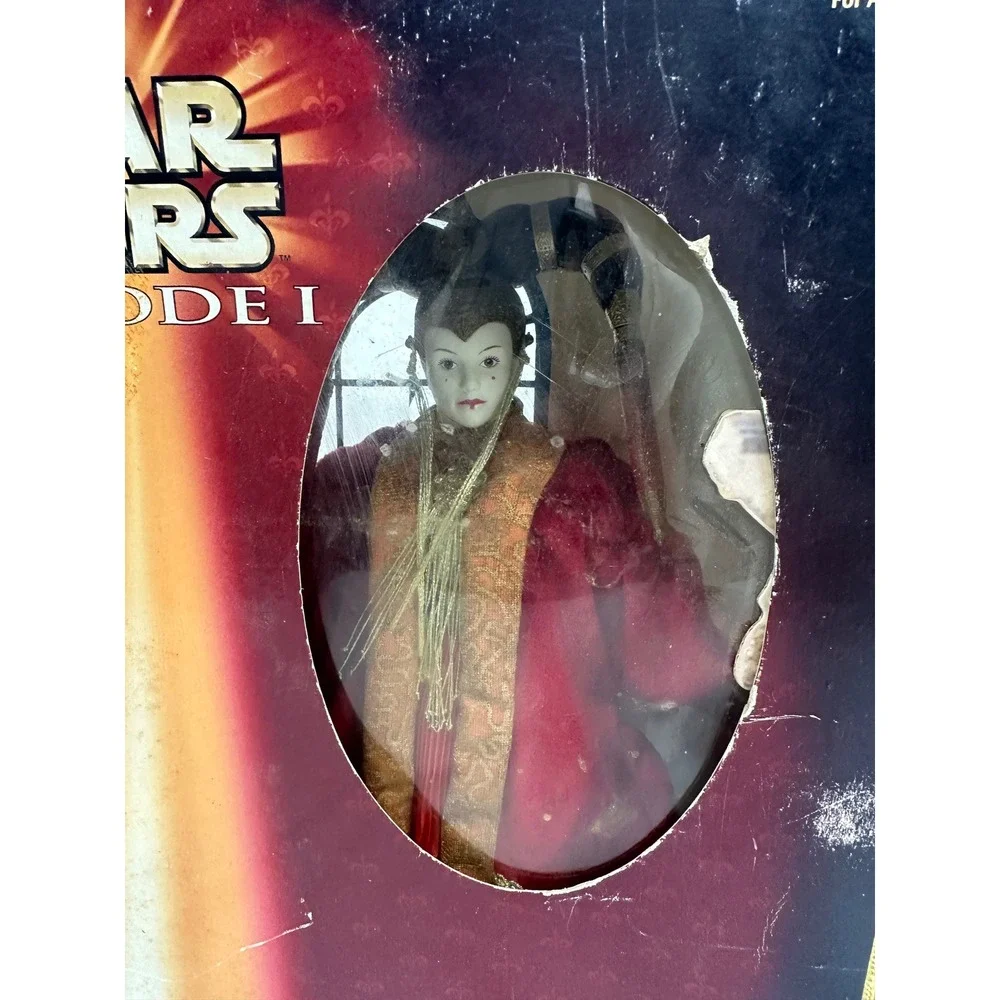 1999 Star Wars Queen Amidala Portrait Edition Red Senate Gown Doll Hasbro